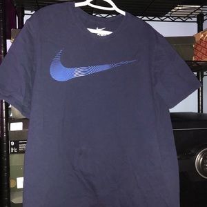 Nike tee